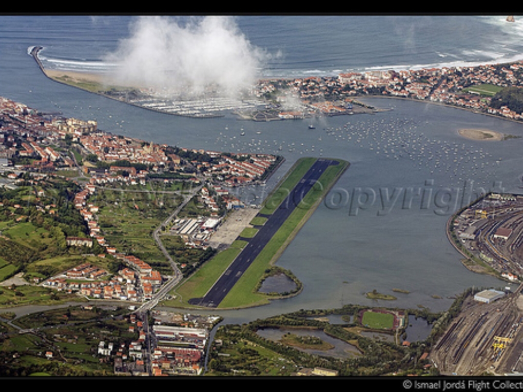 Pregunta a AENA sobre la aver&iacute;a en la instalaci&oacute;n el&eacute;ctrica del aeropuerto de San Sebasti&aacute;n.